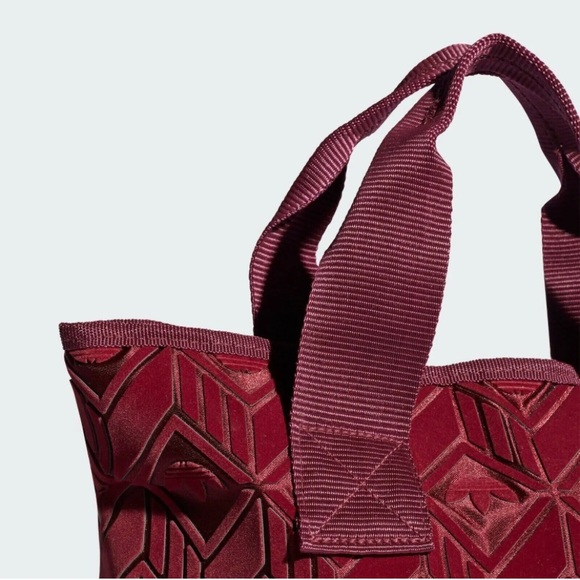 Adidas Red Geometric Backpack - Picture 3 of 11